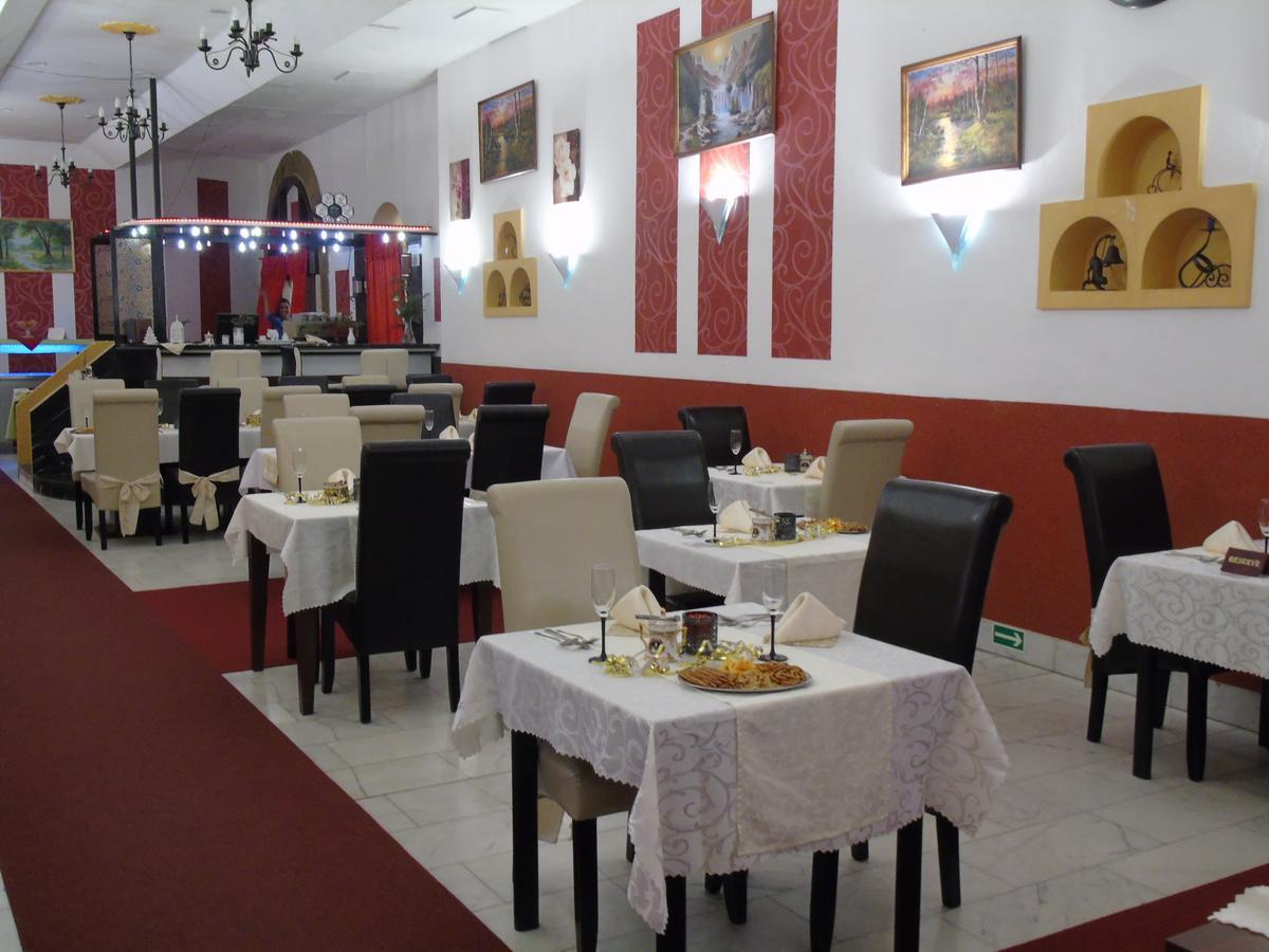 Gl Hotel Trutnov Exterior foto